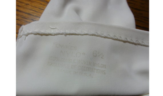 Vintage 1960s Ladies Gloves Off White Nylon Long … - image 8