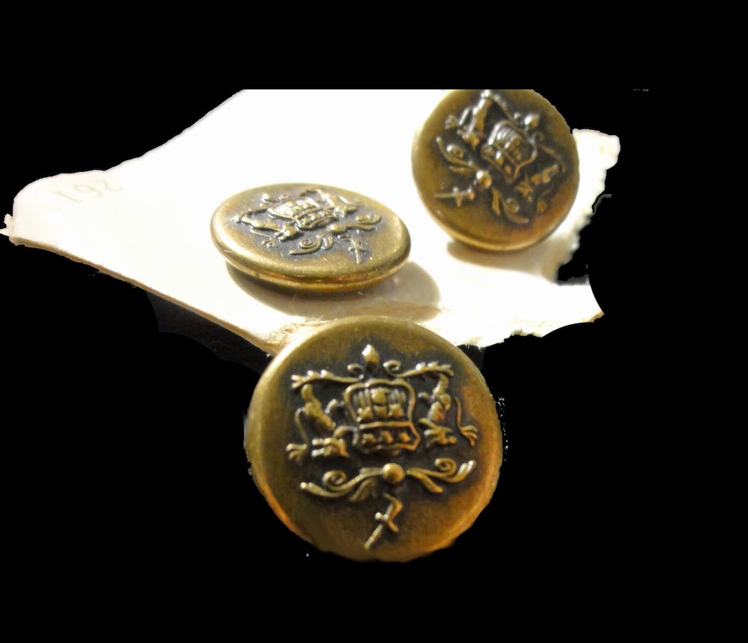 1950s Brass Buttons Lion Crest Set of 3 on Original Card Shank Vintage ...