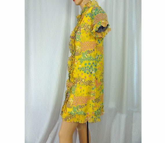 Mod Vintage 1960s Robe Ruffled Mini Dress Houseco… - image 5