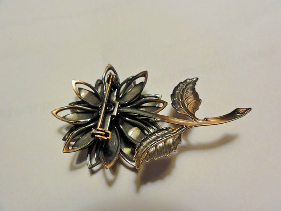 Vintage Copper Flower Pin Brooch Dimensional Dais… - image 6