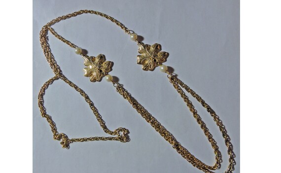 Vintage 1960s Necklace Chain with Leaf and Faux P… - image 3