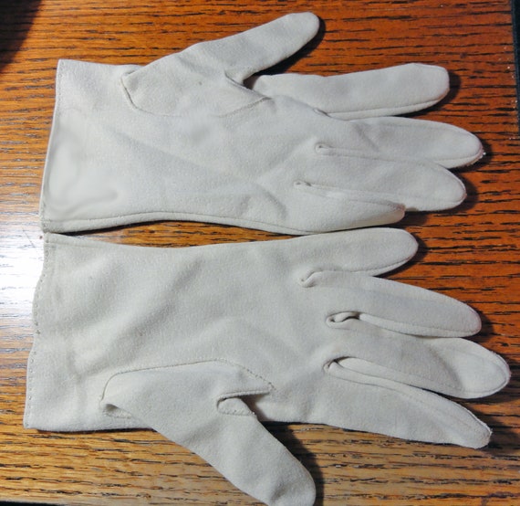 Vintage 1960s Ladies Gloves Off White Beige Cotto… - image 6