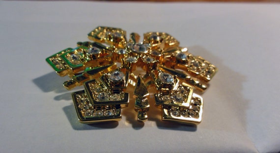 Monet Snowflake Brooch 1980s Large Chunky Gold-To… - image 4