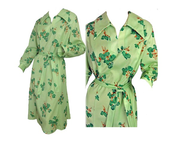 Vintage 70s Day Dress Green Floral Print Fit & Fla