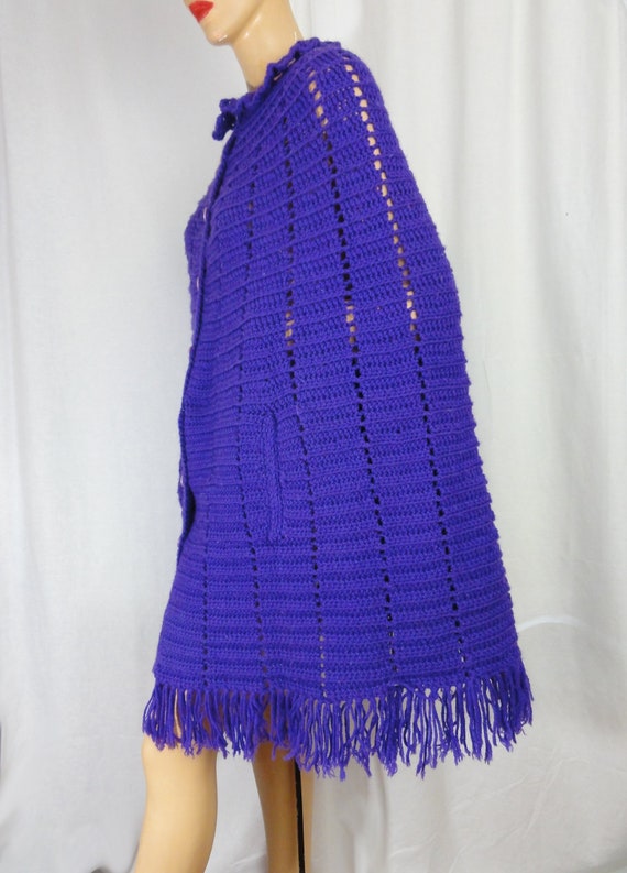 Vintage 1970s Purple Knit Poncho Cardigan Cape Fr… - image 4