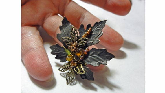 Vintage Autumn Leaf Brooch Copper Tone & Wired on… - image 3