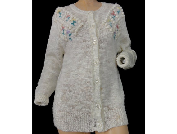 Vintage 1970s Sweater Floral Embroidery Embellish… - image 3