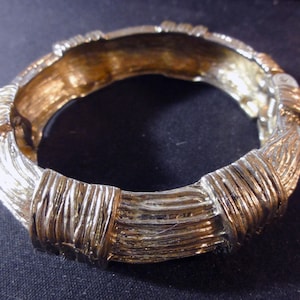 Vintage Hinged Chunky Bangle Bracelet Silver Tone Wrapped Wire Look Texture