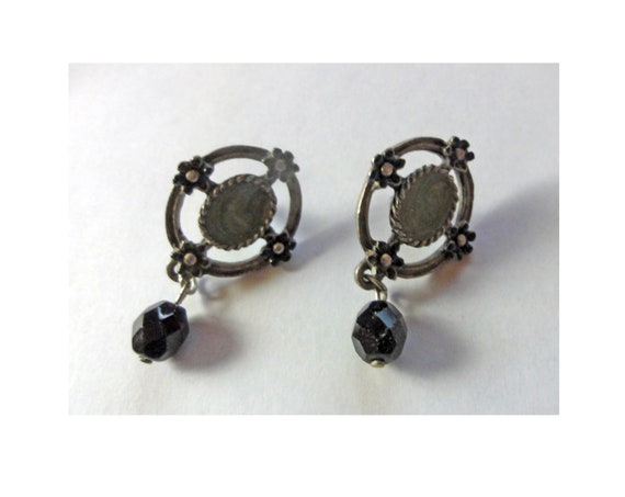 Vintage Victorian Style Oval Earrings Seed Pearls… - image 2
