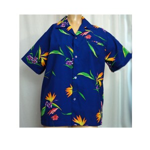 VTG Halle Women's Rainbow Postcard Print Silk Button-Down Shirt – Tropical Vacation Style – Size 8