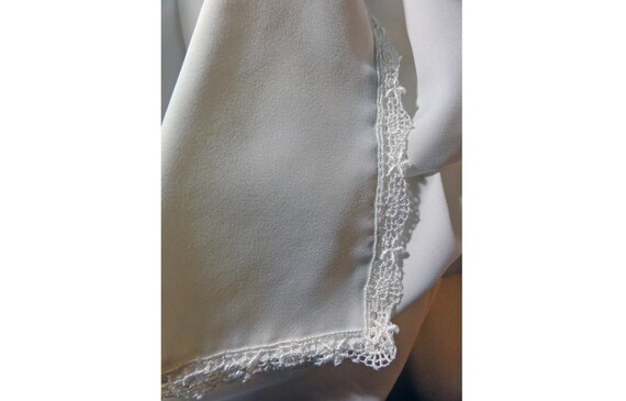 Vintage 1970s Blouse White Lacy Secretary Shirt V… - image 4