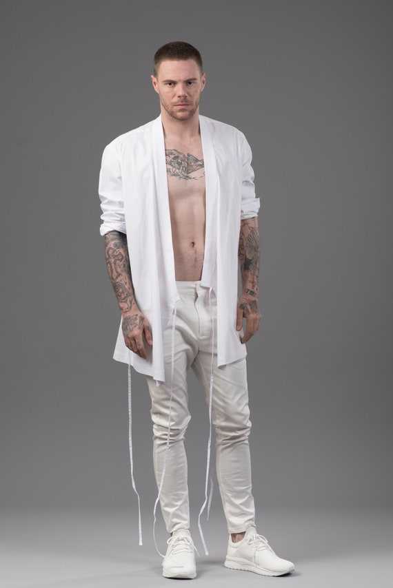 white long sleeve kimono