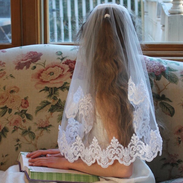 White First Communion Veil 20" long with 3 1/2" wide Lace with pearls