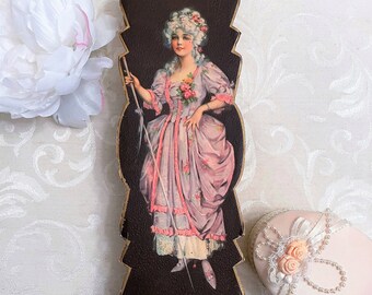 Large Antique 1700s-Style Glamour Girl Cardboard Box c 1920s or Earlier 18th Century Fashion Dress Vintage Candy Chocolates Box