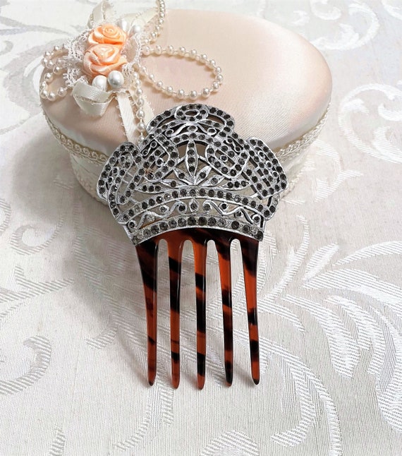 Beautiful Antique Comb Ornate Art Deco Crown or T… - image 1