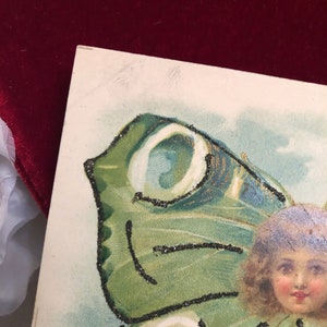 Rara inusual hermosa postal antigua gran mariposa verde con brillo de cabeza de niña indivisa espalda anterior a 1907 tarjeta postal vintage imagen 6
