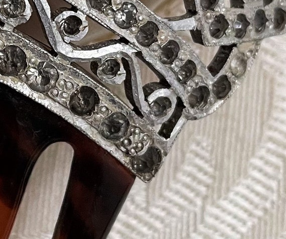 Beautiful Antique Comb Ornate Art Deco Crown or T… - image 8