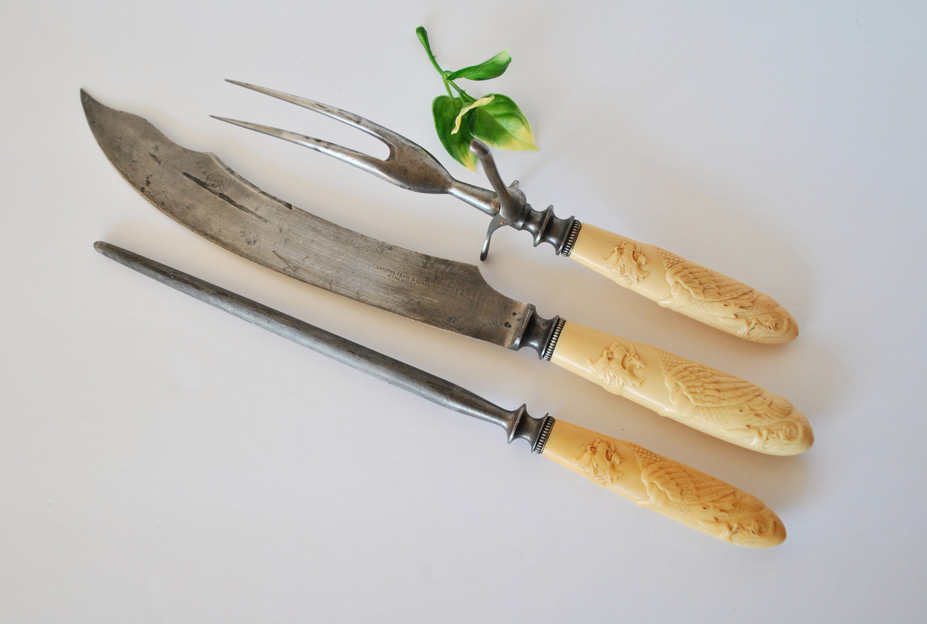 Vintage carving set clearance