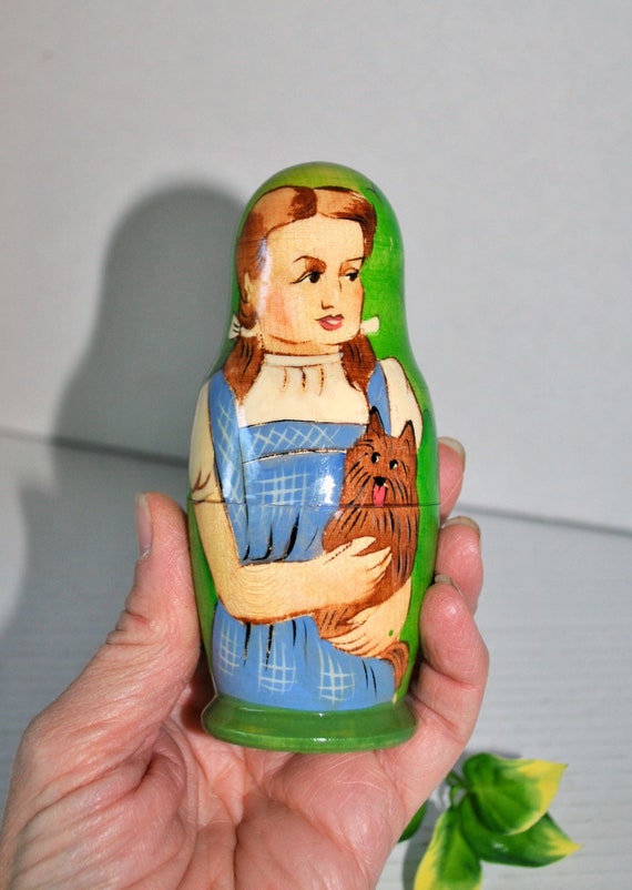wizard of oz nesting dolls