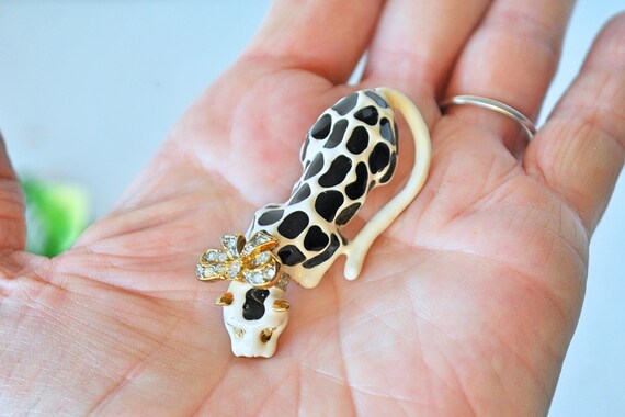 Vintage Kenneth Jay Lane Enamel Metal Leopard Pin… - image 3
