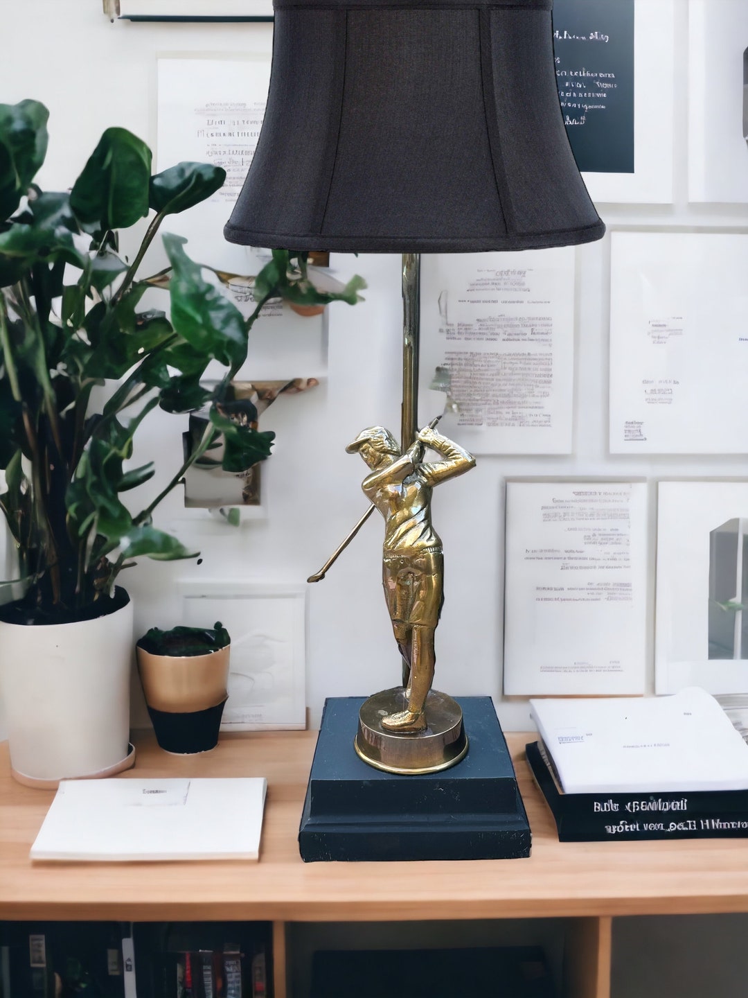 Vintage Brass Golfer Table Lamp / Golf Player Lamp / Vintage Lighting