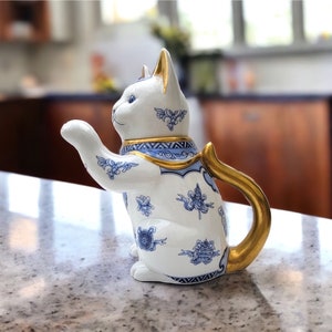 LUWU cute cat ceramic teapot traditional chinese tea pot 280ml