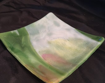 GREEN & a TOUCH of PINK 4.25" Fused Glass Trinket Soap Dish G2