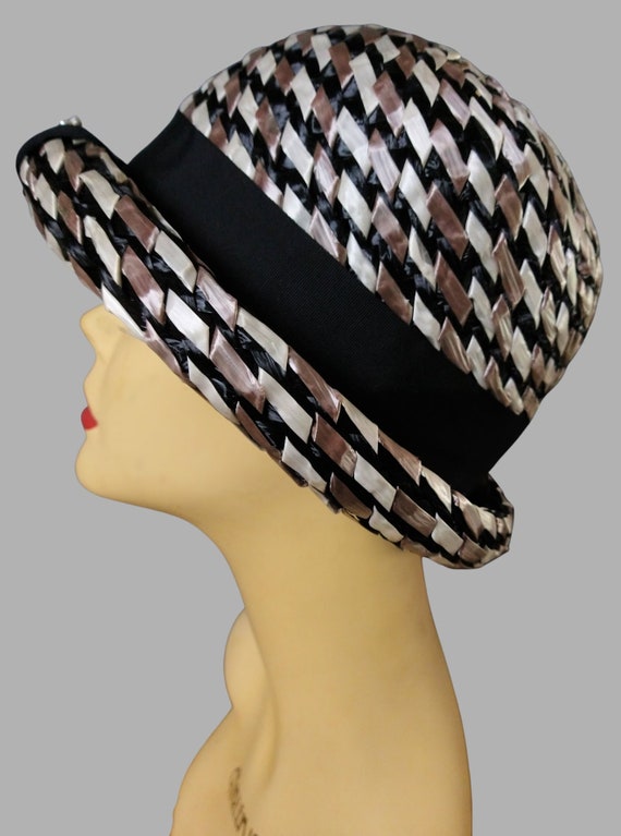 Swinging Sixties straw cloche - image 4