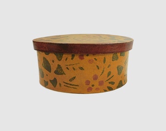 Vintage Paper Mache - Papier Mache Decoupage Oval Box with Country Folk Art Sponge Decoration and Laquer Finish