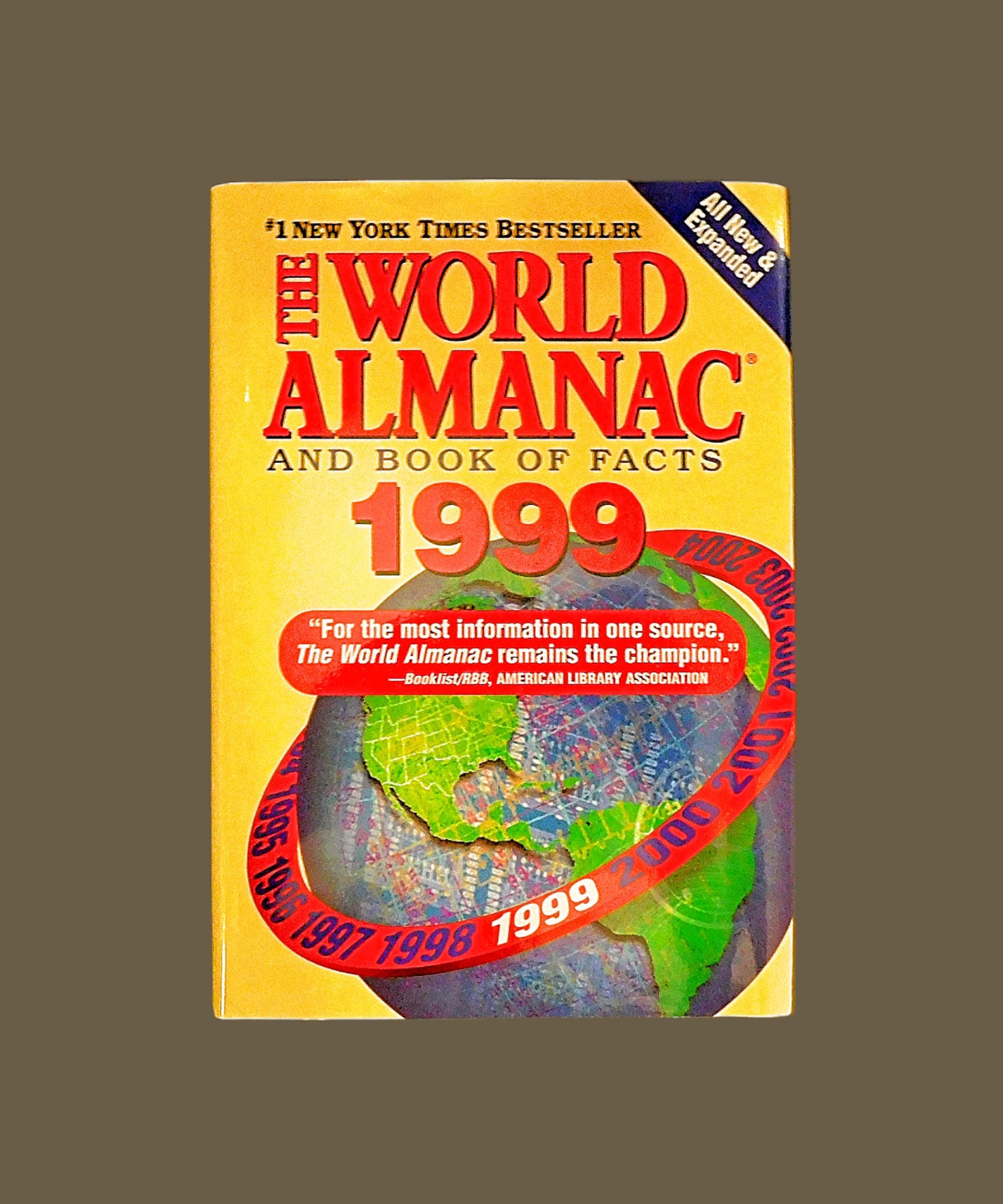 洋書 E.T. The World Almanac and Book of Facts 1999 Expanded Edition