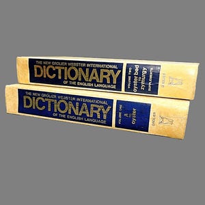 Vintage 1971 The New Grolier Webster International Dictionary of the English Language in 2 Volumes - Over 1,150 Pages