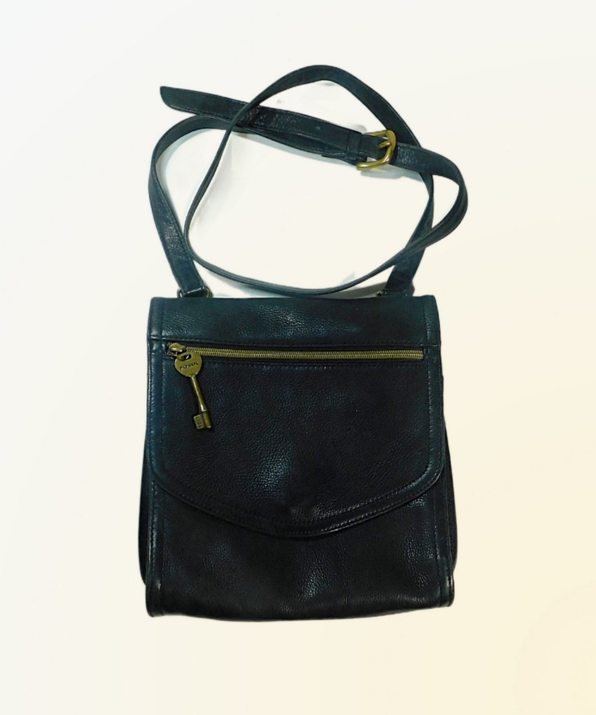 Soft black leather Fossil Issue No. 1954 crossbody shoulder purse handbag