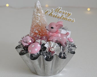 Christmas Ornament / Retro Style / Vintage Tart Mold Ornament/ Reindeer