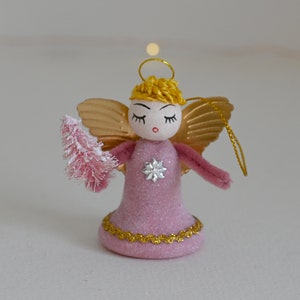 Spun Cotton Angel / Christmas Ornament / Retro Style Ornament