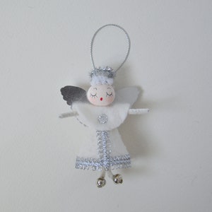 Spun Cotton Angel / Christmas Ornament / Retro Style Ornaments