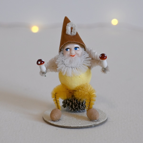 Vintage Style Elf / Christmas Elf / Spun Cotton Elf / Retro Style Elf