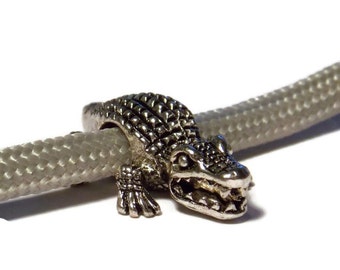 VENTA DE LIQUIDACIÓN Cuentas de cocodrilo para pulseras de paracord. El orificio grande es ideal para usar con paracord 550. Cocodrilo: accesorio para pulsera de supervivencia.