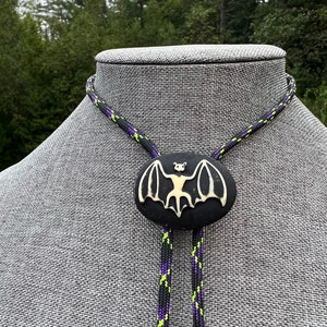 Bat Bolo Tie Necklace Mallgoth Glam Yall&#39;ternative Halloween Witchy Rockabilly Goth Punk Retro Unisex Jewelry