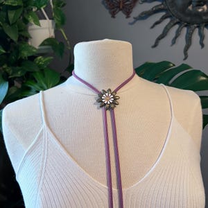Unique Flower Bolo Tie Necklace Jewelry Unisex Mens Womens Unique Handmade