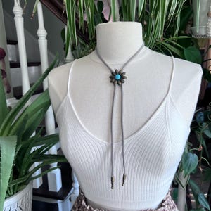 Unique  Bronze Flower Bolo Tie Necklace Jewelry Unisex Mens Womens Unique Handmade