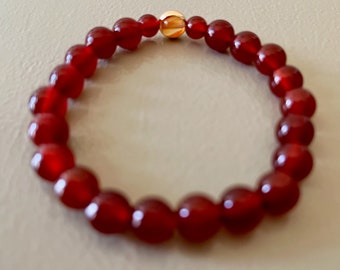 Armband med rött och orange agatpärlor | 8 mm agatpärlor på resår | Minimalistiska smycken för män och kvinnor | Unik gåva tillverkad i Kanada