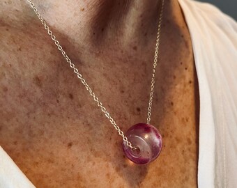 14K guldfylld kedja med vintage glaspärla | Statement-guldhalsband med hänge | Handgjorda minimalistiska smycken för lager-på-lager