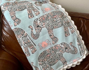 Elephant Large Double-Sided Fleece Blanket with Crochet Edging / Elephant Blanket / Peach Pink / Zoo / Circus
