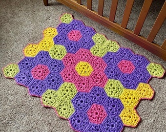 Flower Power Brightly Colored Rug / Flower Rug / Little Girl Rug / Crochet Rug