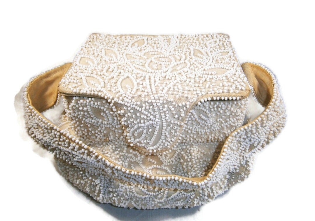 ♠️1940’S BEADED BUCKET♠️ 1940s Top-Frame Beaded Evening Bag. For Sale at Ruby Lane main image 4