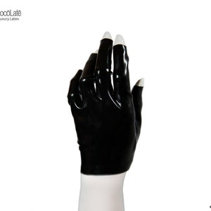 Short Tip-less Latex Gloves