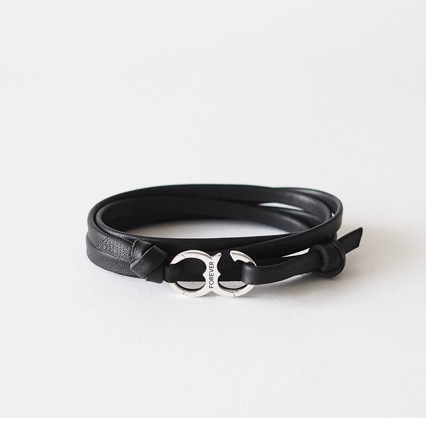 Custom Handcuff Leather Bracelet / Engraved Handcuff Bracelet for Him / Unisex Bracelets / Unique Personalized Gift / Haris Bracelet