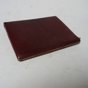 Bezaubernde Vintage French Made Braun Rot Taschengeld Kartenetui Brieftasche von Saks Fifth Avenue