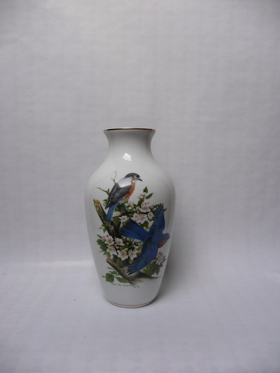 Vintage Kaiser W Germany Vase Bluebirds Danbury Mint Roger Tory Peterson