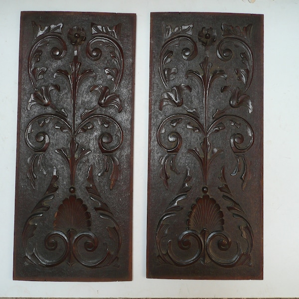 Antique Victorian Pair of Carved Mahogany Antique Buffet Door Boards in Excellent Condition